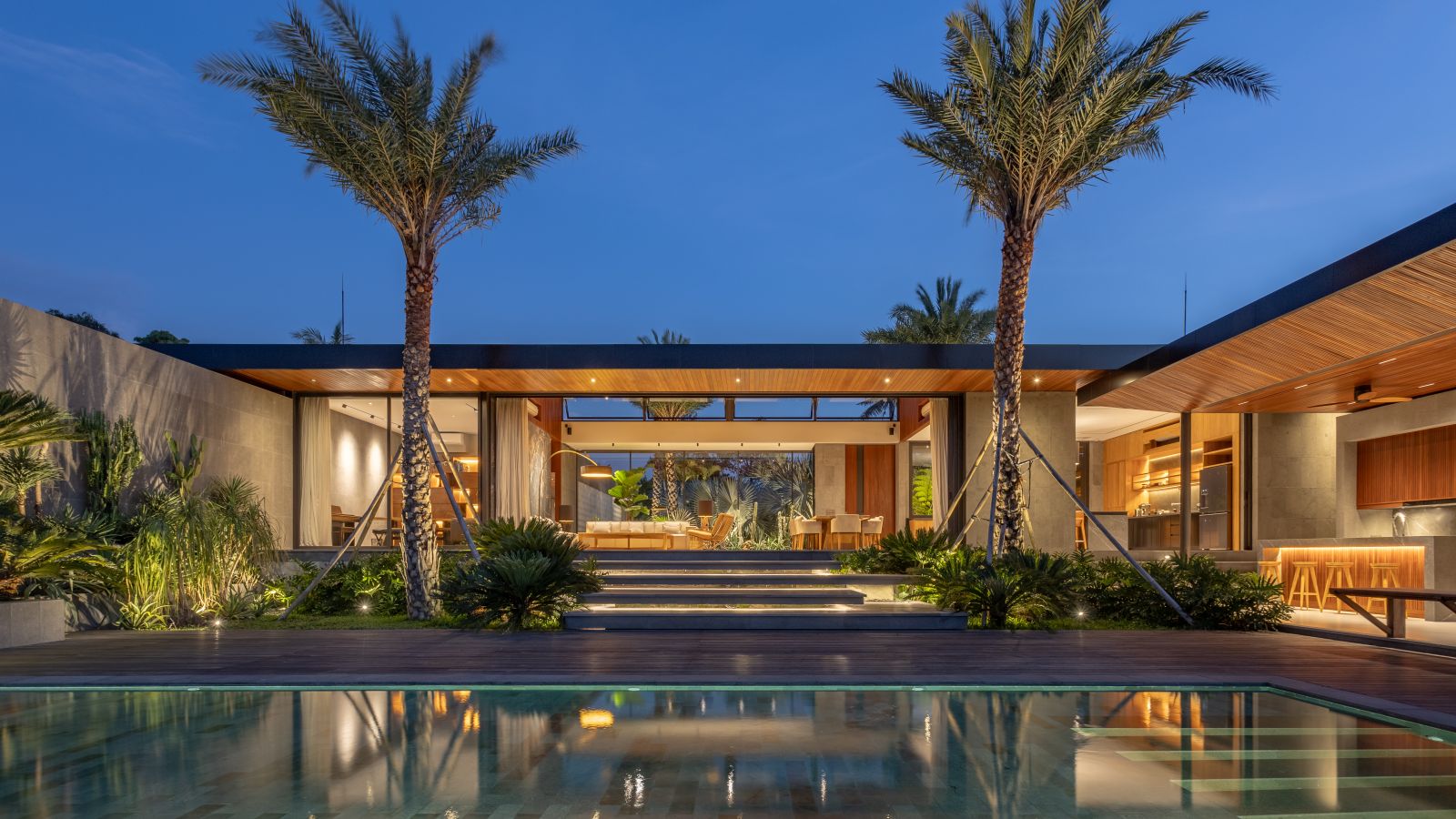 MODERN PARADISE RESIDENCE